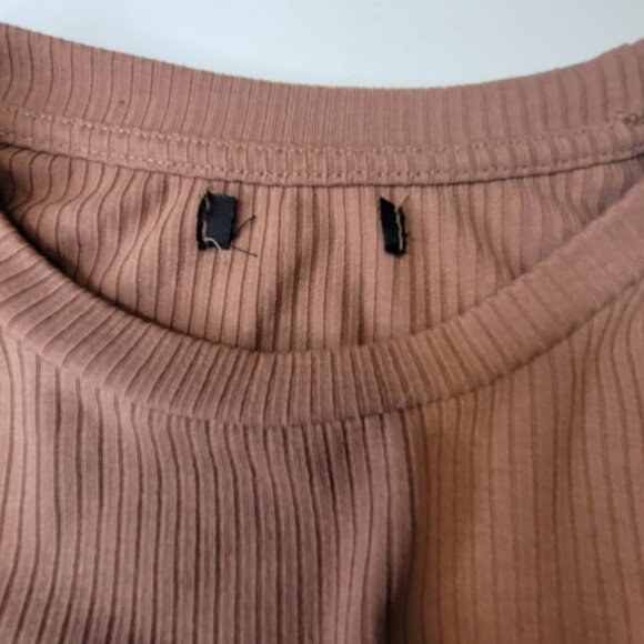 BROWN Long Sleeve Top Ruffled Bell Sleeves Top Size XS/S - Picture 9 of 9